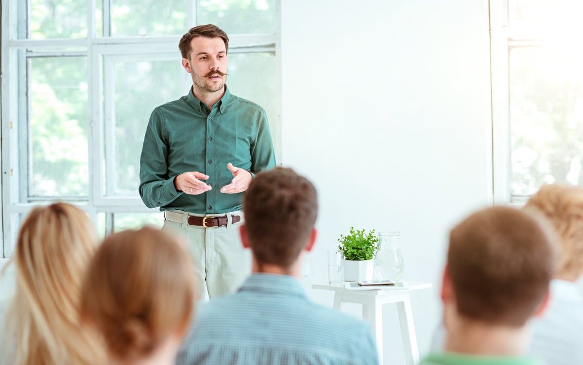 speaker-business-meeting-conference-hall - Copy