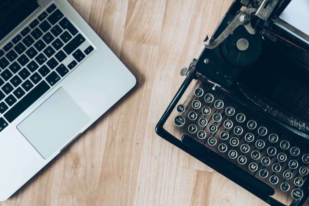 glenn-carstens-peters-6rkJD0Uxois-unsplash-1-1