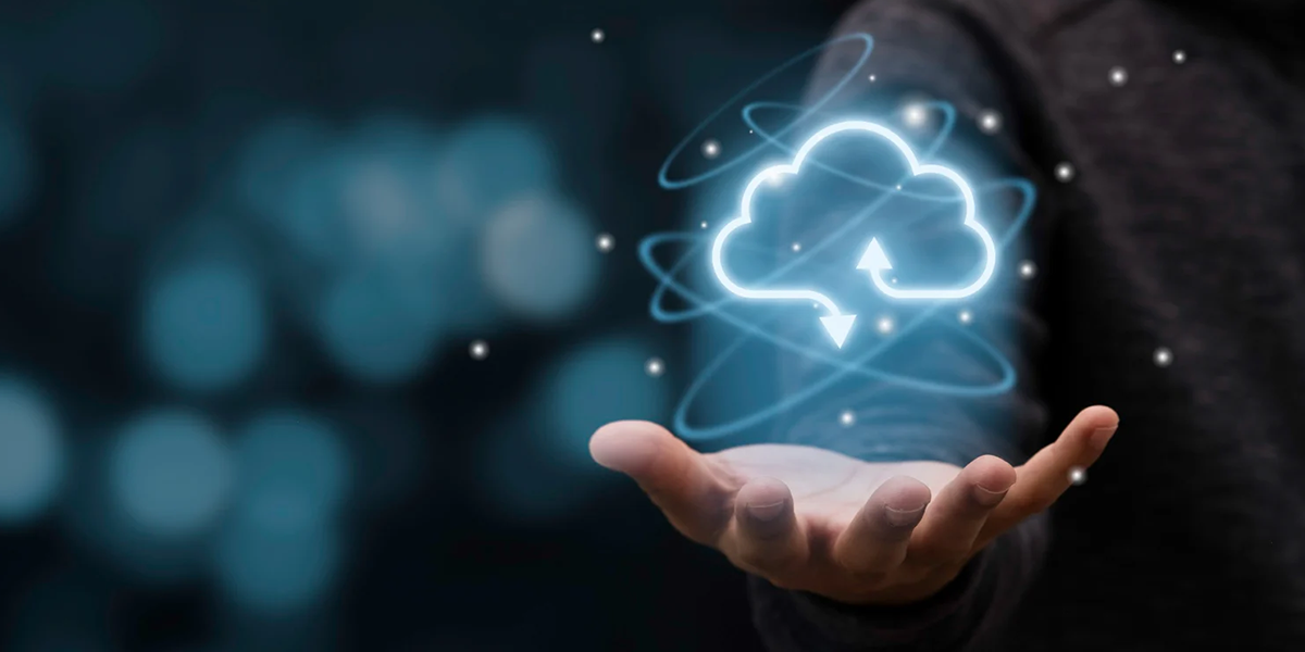 holding-virtual-cloud