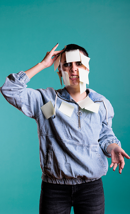 avoid-these-7-year-end-bookkeeping-mistakes-Overlooking-Payroll-Adjustments-and-Compliance